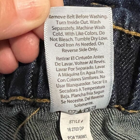 Time and Tru High Waisted Denim Paper Bag Waist Jeans with Denim Belt Size 10 - Picture 9 of 9